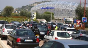 Photo représentant la circulation saturée à l'arrivée du stade